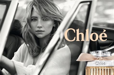 Pub 2017 du parfum Chloé : l'actrice Haley Bennett .